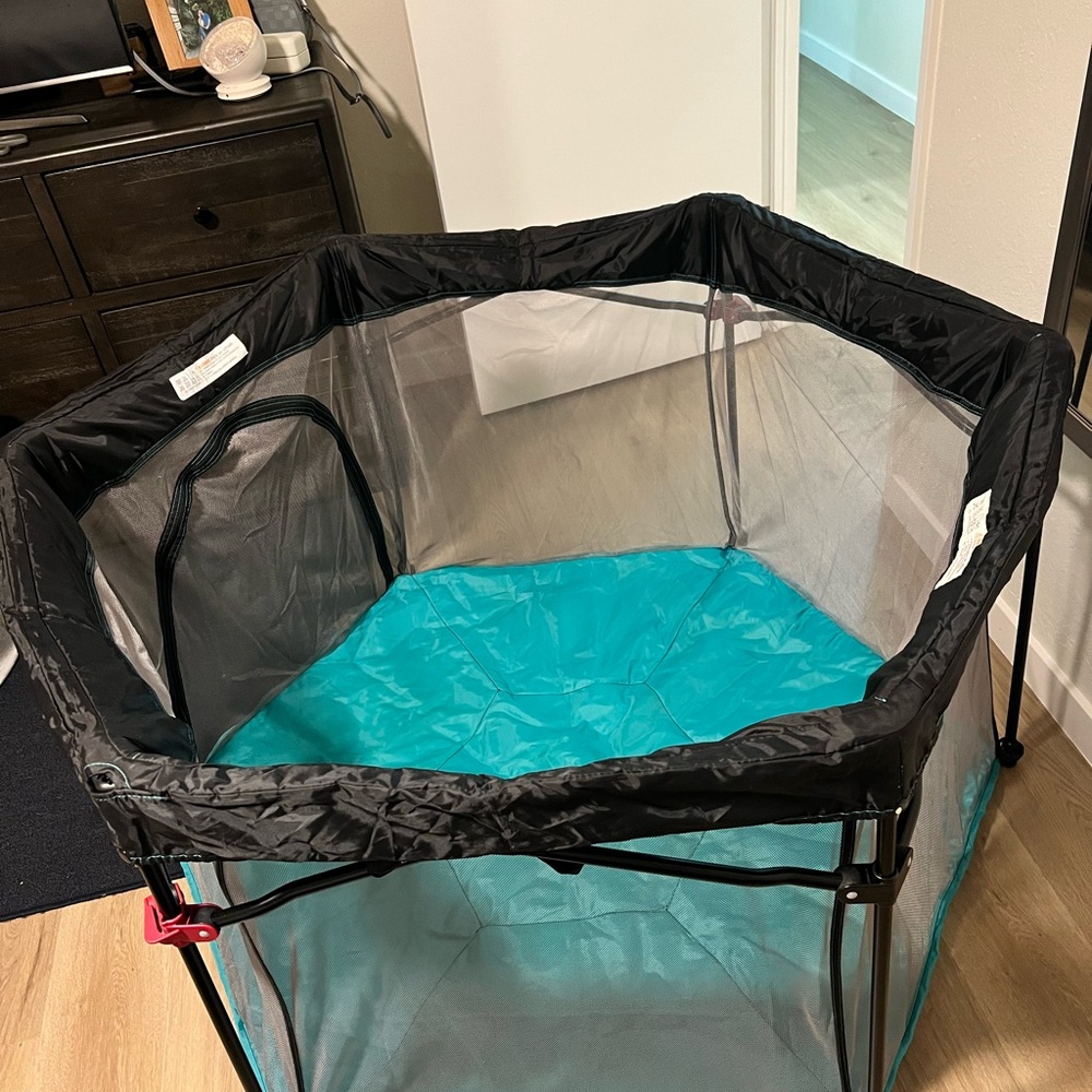 Black and Teal Playpen